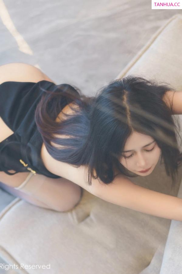laura阿姣  [XiuRen]高清写真图 2023.02.24 No.6319 laura阿姣 丝袜美腿第43张图片